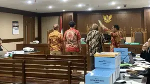 Suasana sidang lanjutan dugaan korupsi pengadaan LNG Corpus Christi, di Pengadilan Tindak Pidana Korupsi, Pengadilan Tinggi Negeri, Jakarta Pusat (Senin, 2/4/2026). (Sumber : Istimewa.)