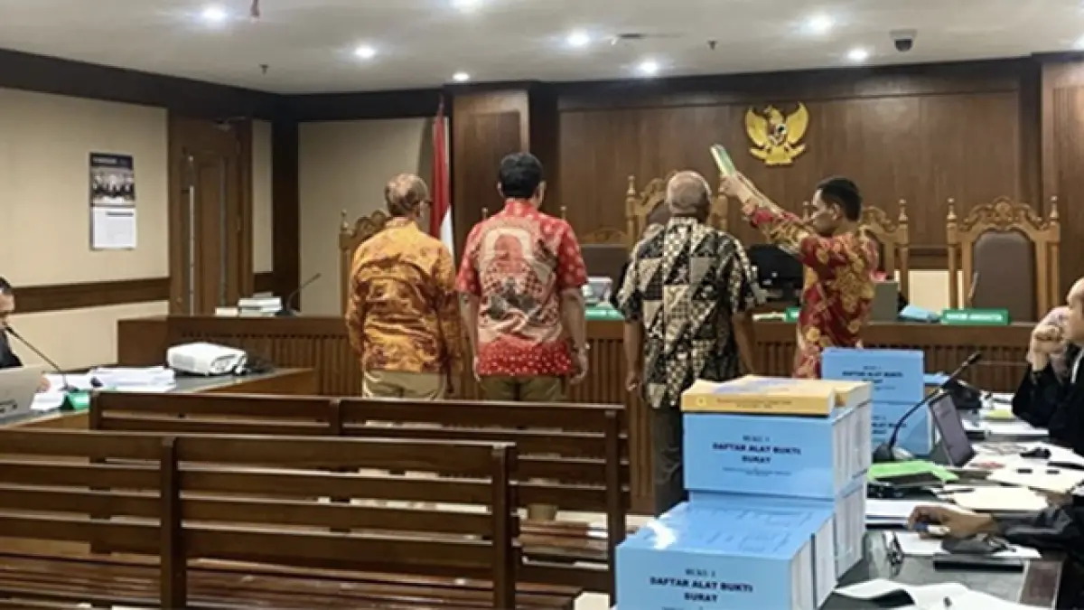 Eks Wakil Ketua KPK Persoalkan “Niat Jahat” di Sidang Kasus Impor LNG Pertamina