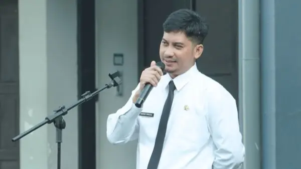 Kepala BP Mektan Jabar Anggi Jingga saat menjadi pembina apel Distanhorti Jabar, Senin (6/4/2026). (Sumber : IG Distanhorti Jabar)