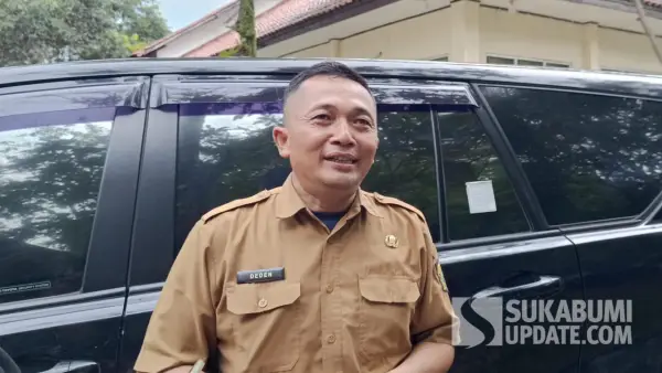 Kepala Dinas Pendidikan Kabupaten Sukabumi, Deden Sumpena saat diwawancarai. (Sumber: SU/Ilyas Supendi)