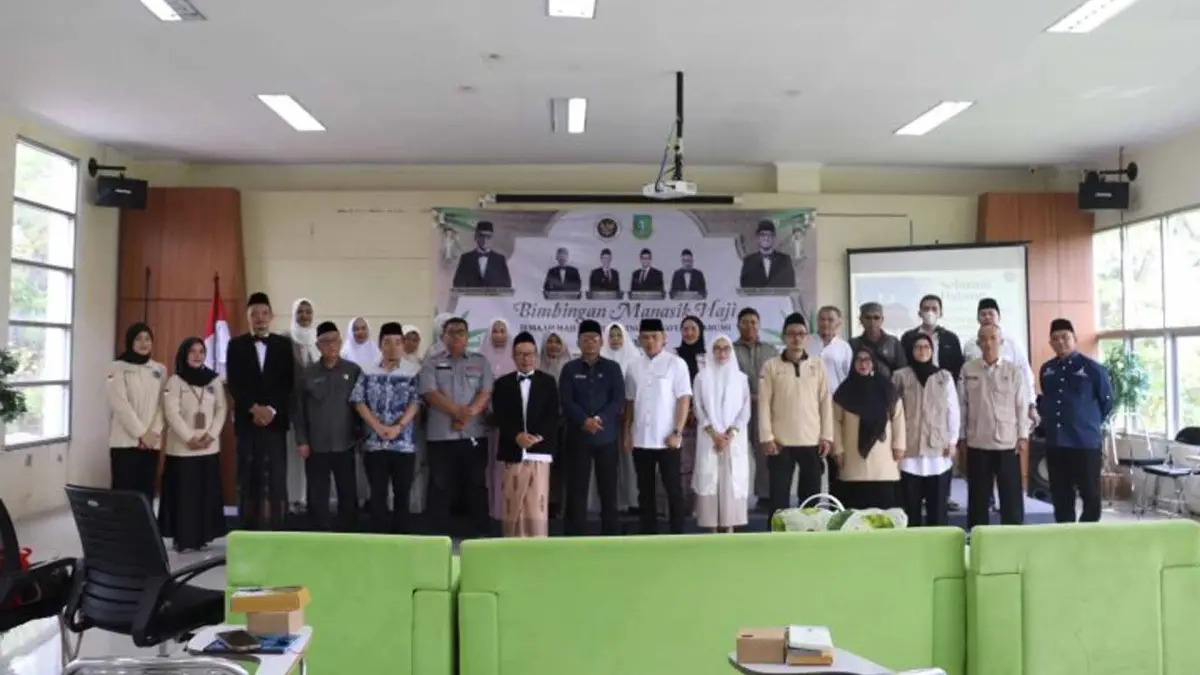 18 Jemaah Haji Kota Sukabumi 2026 saat mengikuti bimbingan manasik haji. | Foto: Pemkot Sukabumi