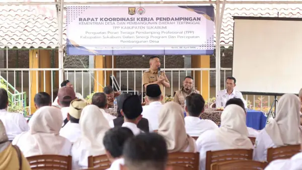 Wabup Sukabumi Andreas didampingi Sekretaris DPMD Andriyansyah Subandi dalam Rakor TPP P3MD. (Sumber : Diskominfosan Kab. Sukabumi)