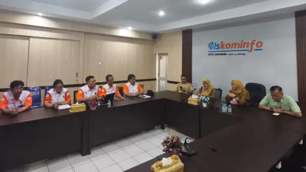 Audensi pengurus ORARI dan Diskominfo Kota Sukabumi (Sumber: diskominfo)