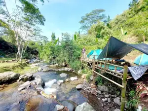Asonta River Camp tempat camping baru di Sukabumi untuk menghabiskan waktu akhir pekan (Sumber : Gmaps/Ers Citizens)