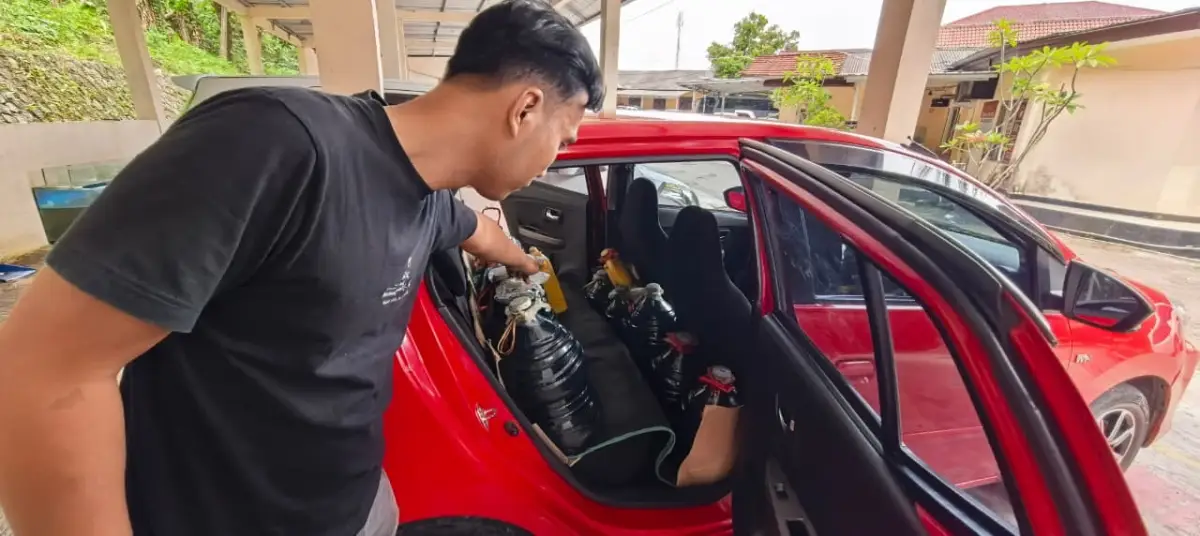 Pria di Tegalbuleud Diringkus usai Terciduk Timbun Ratusan Liter Pertalite Pakai Galon