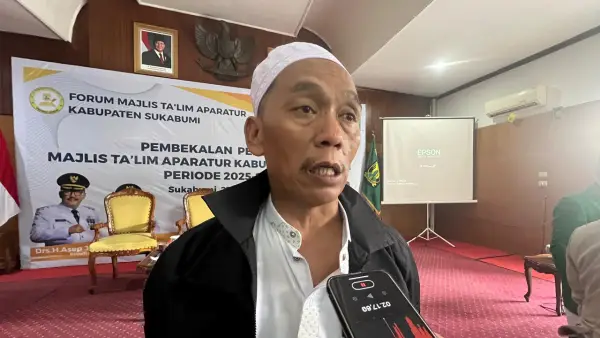 Sekretaris Umum MUI Kabupaten Sukabumi, Ujang Hamdun saat diwawancarai. (Sumber: Istimewa)