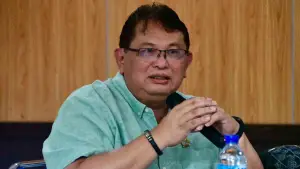 Anggota Komisi V DPRD Jabar A Yamin saat mengunjungi RSUD Jampangkulon Sukabumi. (Sumber Foto: Istimewa)
