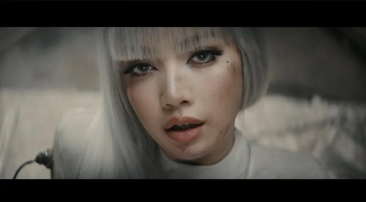 Lirik Lagu Bad Angel Lisa BLACKPINK dan Anyma, Berani Tampil Tidak Sempurna