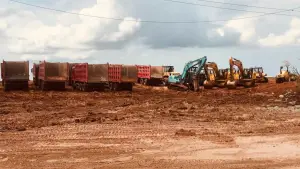 Alat berat tambang emas di wilayah Kecamatan Ciemas Sukabumi (Sumber: dok warga)