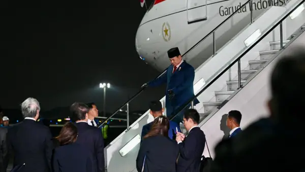 Presiden Prabowo Subianto tiba di Bandar Udara Haneda, Tokyo, Jepang pada Minggu, 29 Maret 2026.  Read more: https://setkab.go.id/presiden-prabowo-tiba-di-tokyo-awali-kunjungan-resmi-perdana-ke-jepang | Foto : setpres