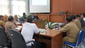 apat Koordinasi (Rakor) lintas sektoral yang digelar di Aula Dinas Sosial Kabupaten Sukabumi, Selasa 14 April 2026. (Sumber: dok dinsos)