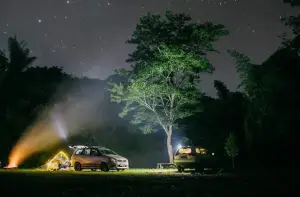Cinangka Camping Ground tempat camping di Cianjur yang menawarkan pengalaman menginap di tepi sungai dengan dikelilingi luasnya perkebunan teh (Sumber : Gmaps)