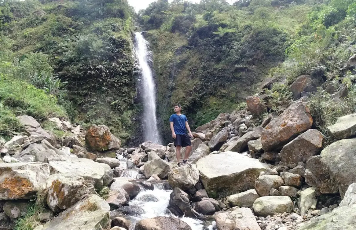 Curug Cikawah Bogor