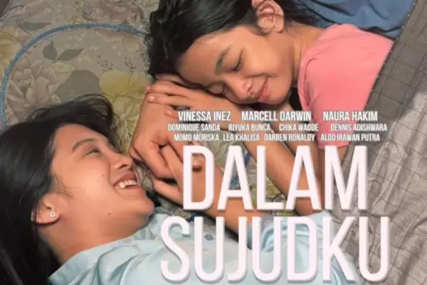 Poster Film Dalam Sujudku drama keluarga angkat kisah kesabaran seorang istri (Sumber : Cinema21)