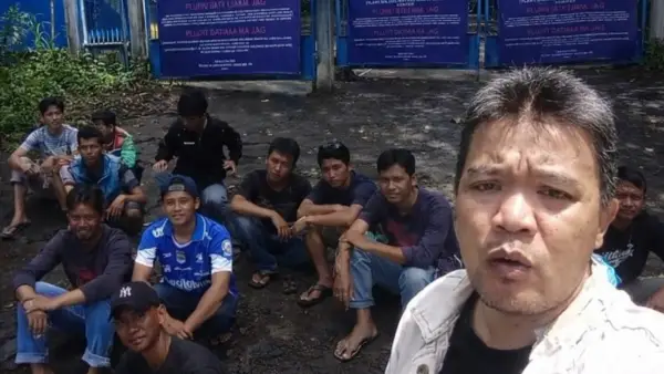 Mantan buruh PT TML Cicurug Sukabumi buat konten untuk Gubernur Jawa Barat, Dedi Mulyadi. (Sumber: dok buruh)