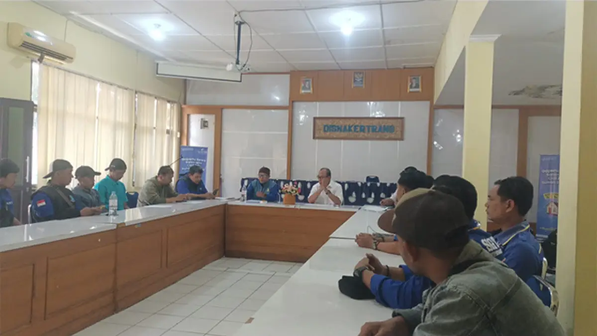 GSBI Datangi Disnakertrans Sukabumi, Tuntut Kejelasan Pesangon Eks Karyawan PT TML