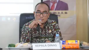 Kepala Dinas Arsip dan Perpustakaan (Diarpus) Kabupaten Sukabumi, Dadang Rustandi. (Sumber: Dokpim)