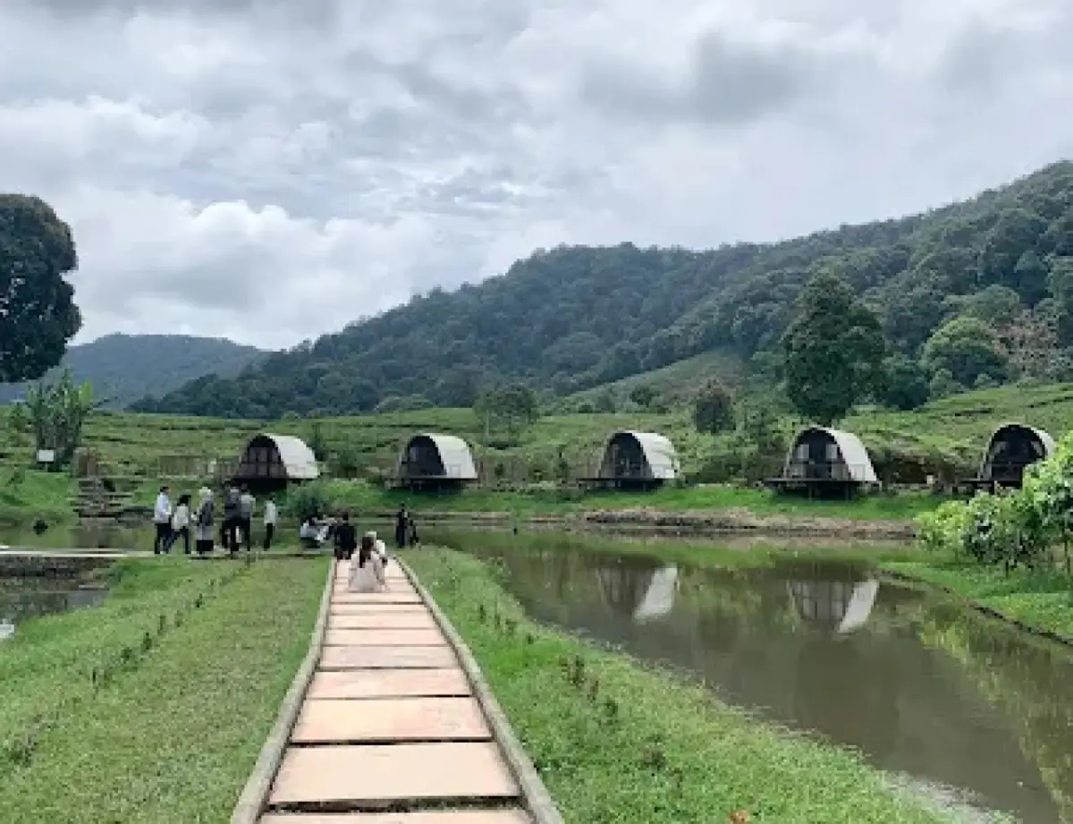 Liburan ke Telaga Saat Puncak Bogor: Info Rute, Tiket, dan Daya Tarik