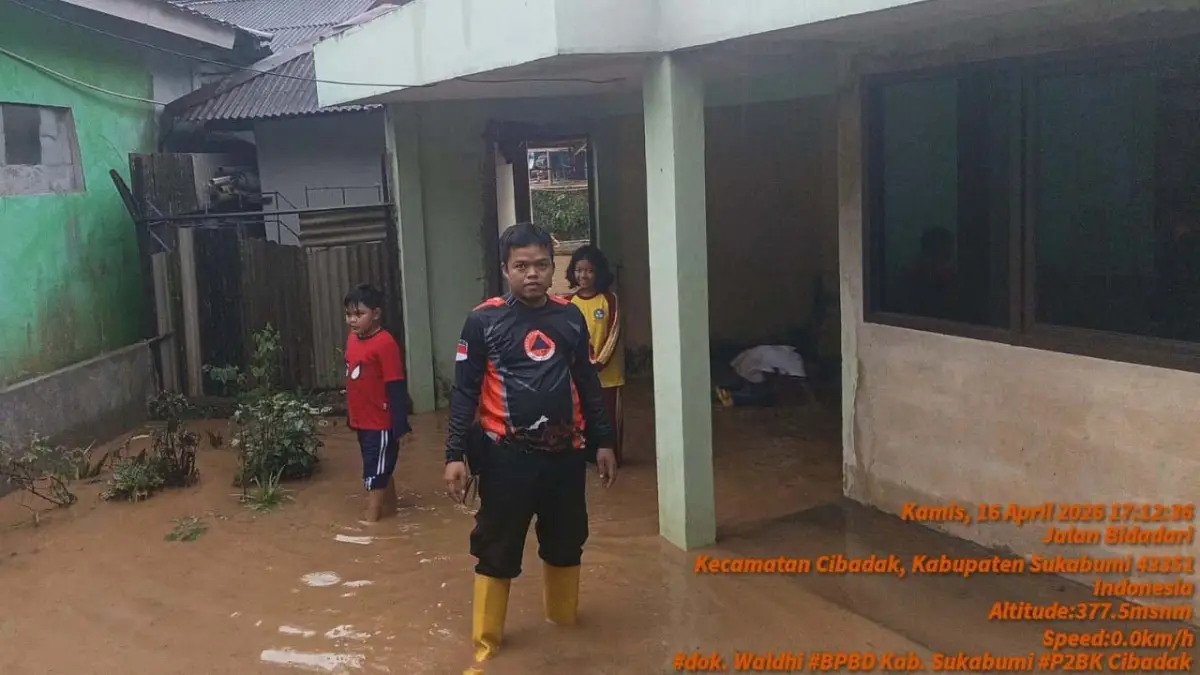 Sungai Cibadak Meluap, 12 Rumah di Pamuruyan Terdampak Banjir
