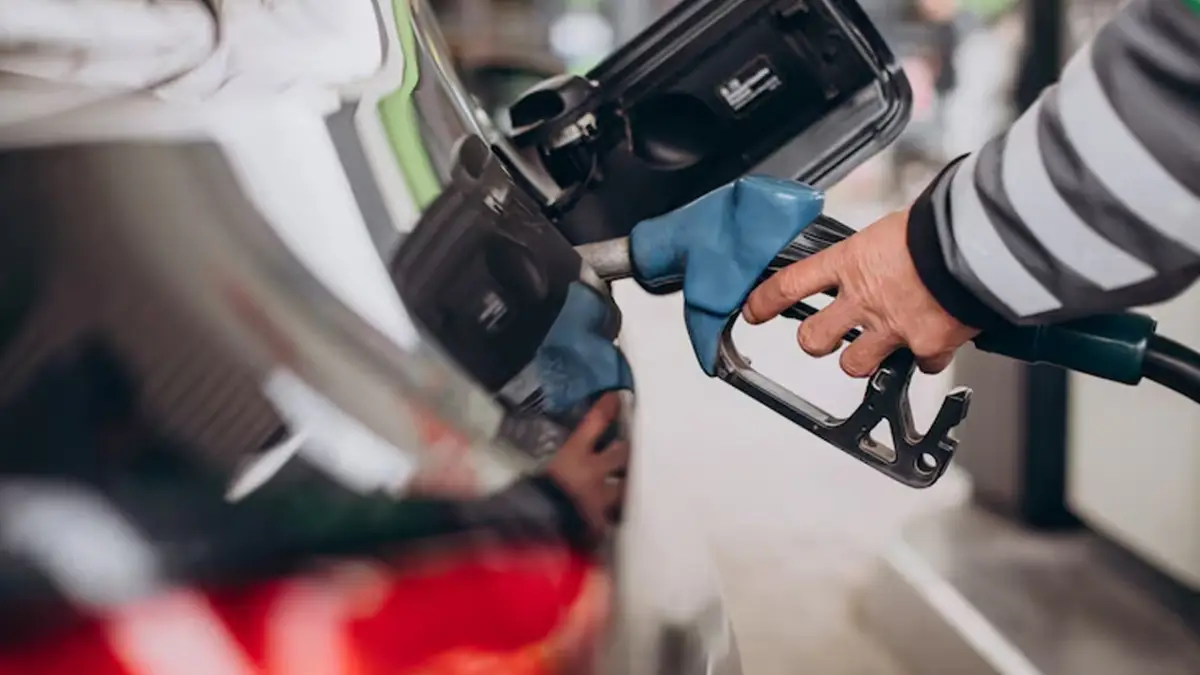 3 Harga BBM ini Naik di 18 April 2026, Pertamina Dex Tembus Rp23.900 per Liter