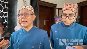 Wali Kota Sukabumi, Ayep Zaki dan Wakilnya saat diwawancarai di Balai Kota Sukabumi. Sabtu (18/4/2026). (Sumber: SU/Asep Awaludin)