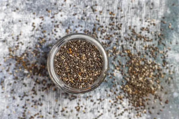 Chia Seed, sikecil dengan segudang manfaat (Sumber : freepik/@ajerbaizan_stockers)