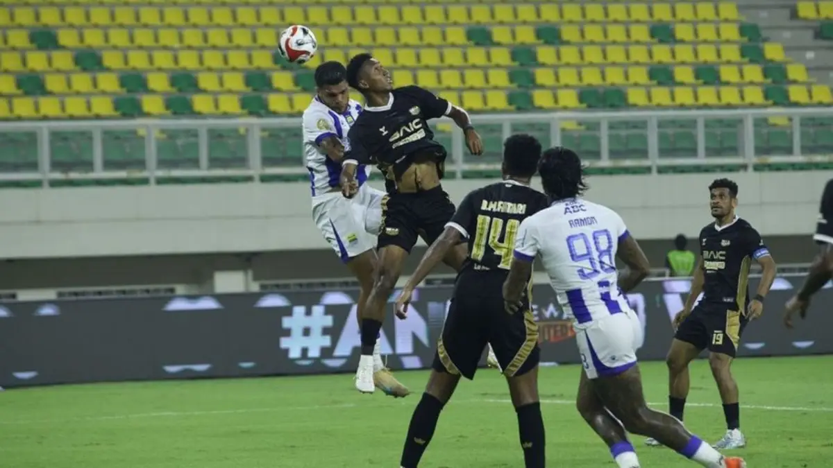 Drama di Akhir Laga, Persib Bandung Selamat Berkat Gol Andrew Jung