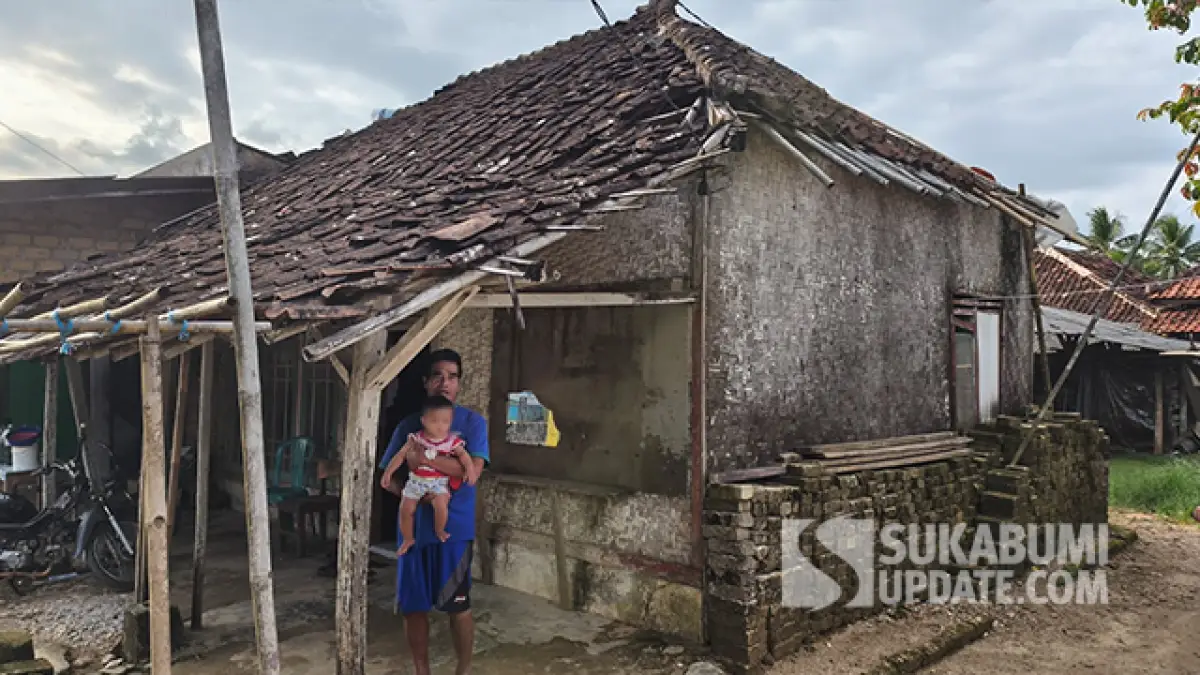 Cerita dari Surade: Ketua RT Perjuangkan Rutilahu untuk Warganya, Rumahnya Justru Nyaris Ambruk