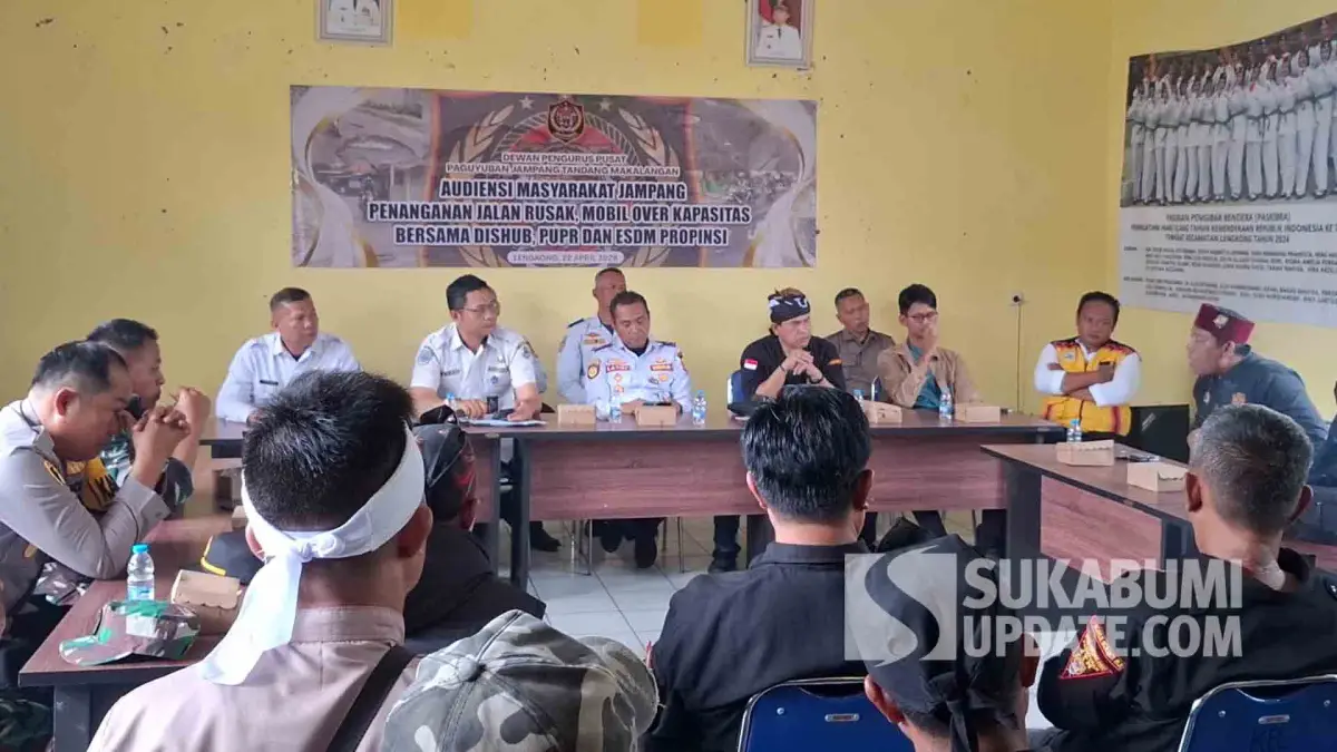 Proyek Jalan Jampang-Kiaradua Tertunda Kebijakan Gubernur, Warga Desak Penertiban Truk Overload