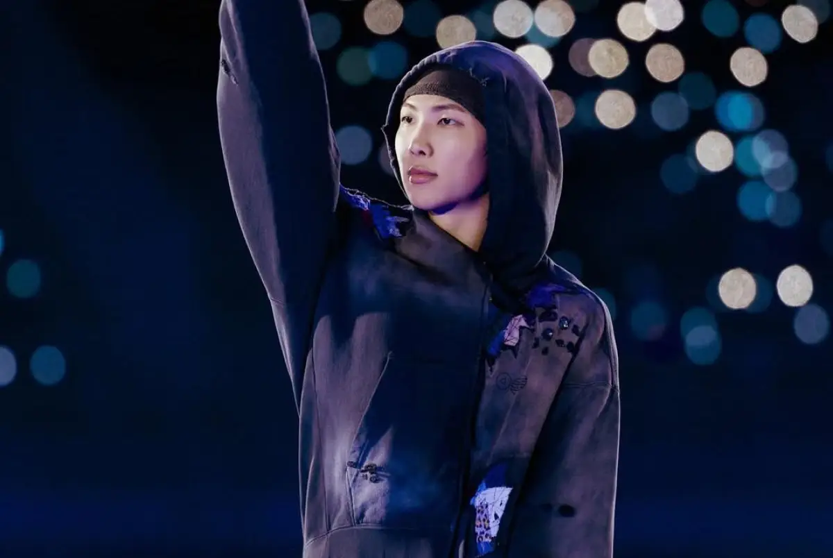 RM BTS Diduga Merokok di Area Terlarang di Shibuya Jepang