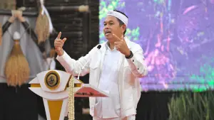 Gubernur Jabar Dedi Mulyadi (KDM) saat memberikan sambutan dalam acara Forum Industri Jawa Barat. (Sumber Foto: Biro Adpim Pemprov Jabar)