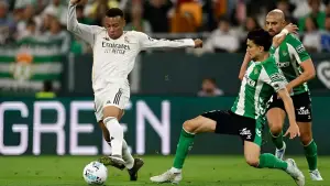 Aksi Kylian Mbappe saat membela Real Madrid menghadapi Real Betis (Sumber: web/realmadrid.com)
