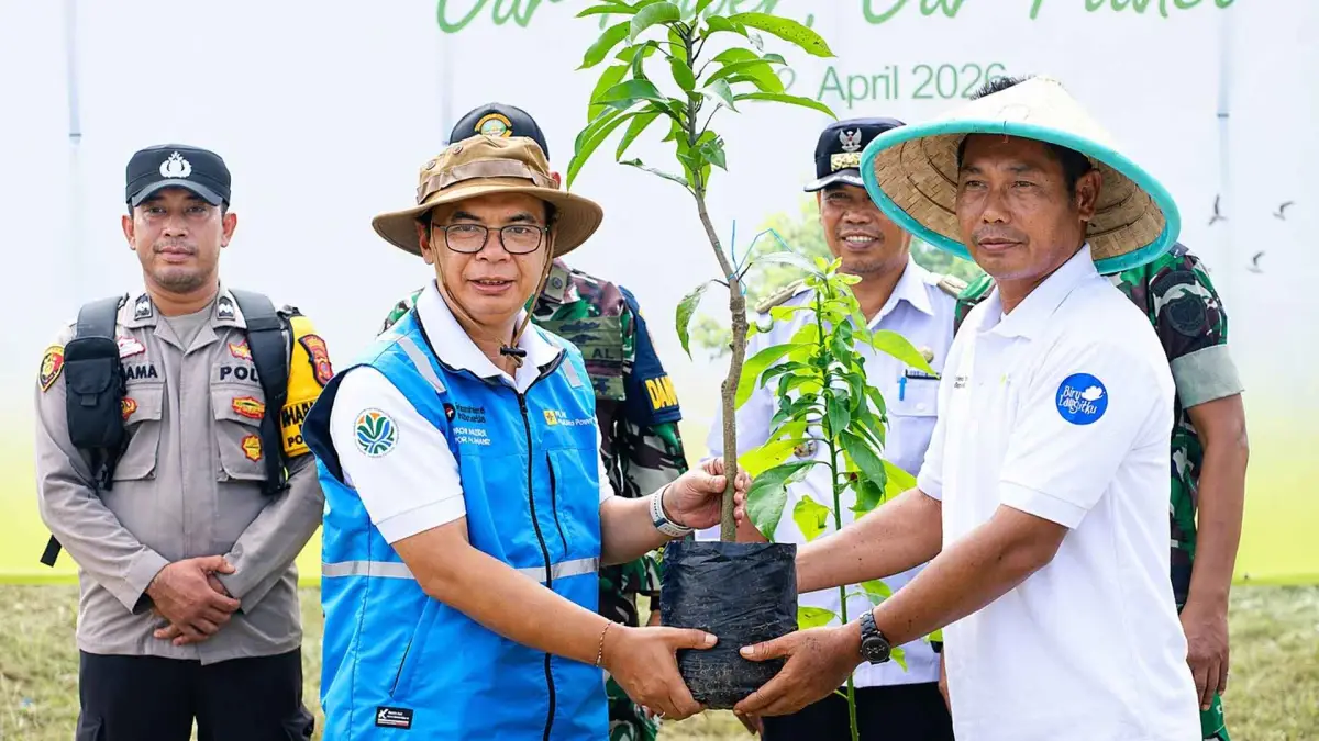 Our Power, Our Planet: Sinergi Laskar PLTU Palabuhanratu Padamkan Potensi Longsor dengan 550 Bibit Pohon