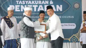 Wakil Bupati Sukabumi, Andreas, saat menghadiri Tasyakuran dan Penetapan Pengelola Gedung Islamic Center Cicurug (GICC), Sabtu (25/4/2026) | Foto : Dolpim