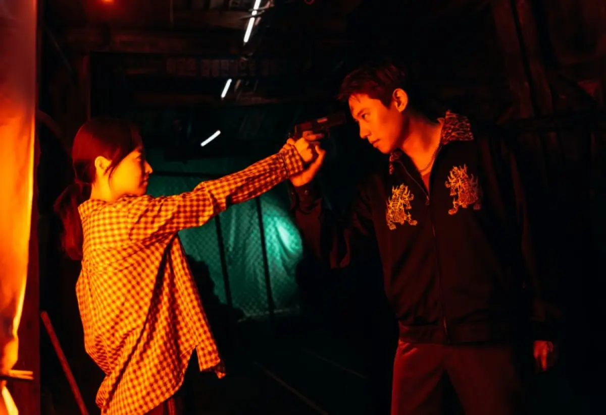 Sinopsis Gold Land, Drama Baru Park Bo Young tentang Skandal Emas dan Pengkhianatan