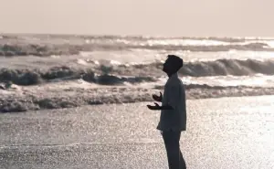 Lirik Tak Searah, Lagu Betrand Putra Onsu tentang Cinta yang Terhalang Perbedaan (Sumber : Instagram/@betrandputraonsu)