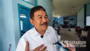 Kadisdagin Kabupaten Sukabumi, Dani Tarsoni, saat diwawancarai. Senin (27/4/2026). (Sumber: SU/Ibnu Sanubari)