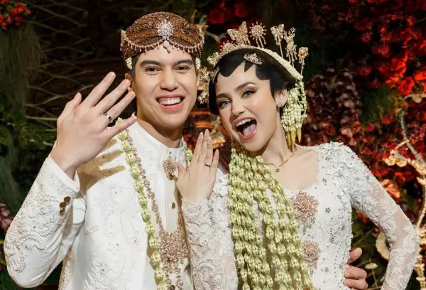 Resmi Menikah, Tangis Syifa Hadju Pecah Saat El Rumi Ucap Ijab Kabul (Sumber : Instagram/@syifahadju)