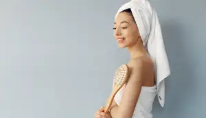 Ilustrasi, Cara Efektif Menghilangkan Daki agar Kulit Bersih dan Cerah (Sumber : Freepik/@prostooleh)