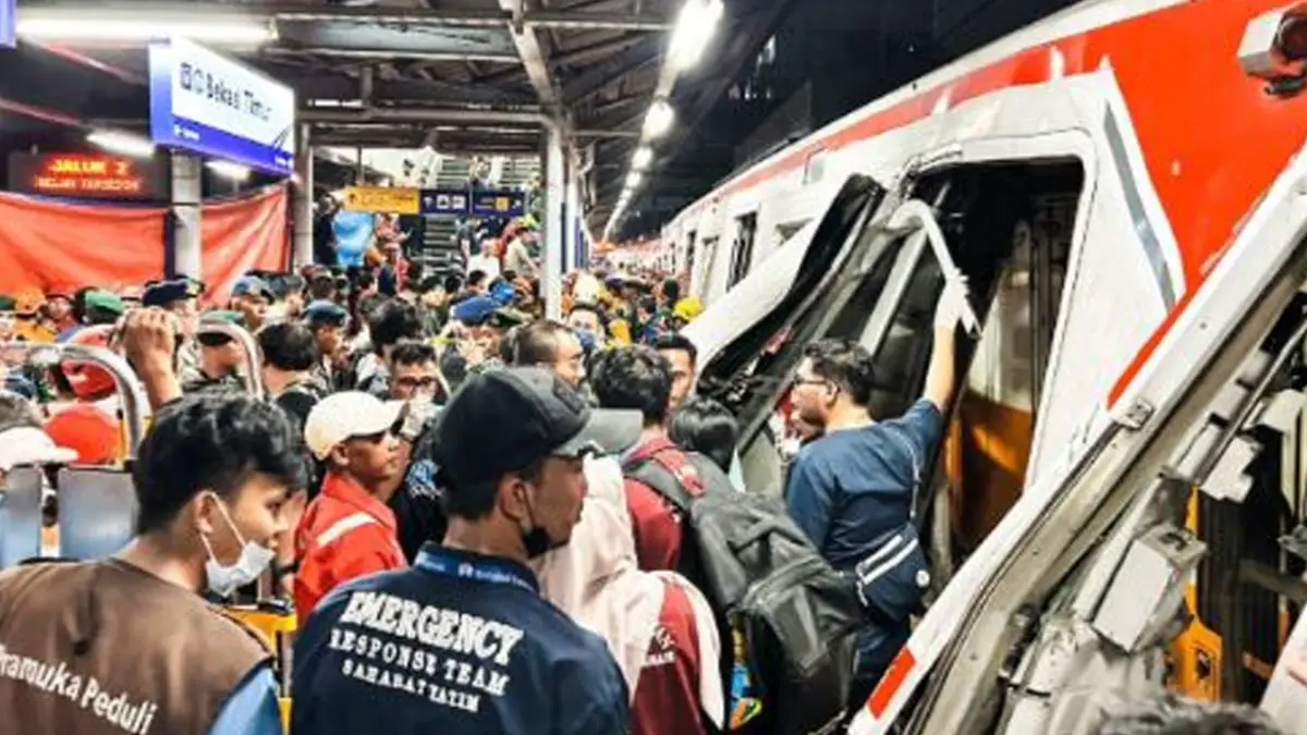 14 Orang Meninggal Dunia dalam Tragedi Kecelakaan KA Argo Bromo Anggrek vs KRL di Bekasi