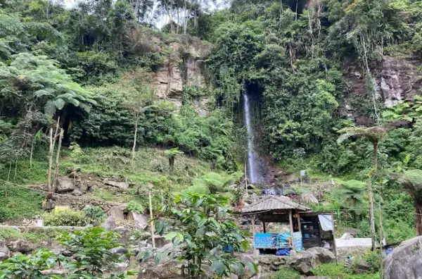 Wisata Lembah Kuta Bayan Curug Pelangi 7, salah satu destinasi wisata alam di Bogor untuk mengisi waktu libur panjang (Sumber : Gmaps/Maris Hafid)