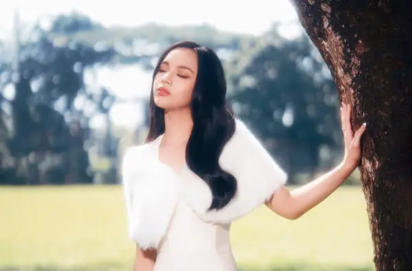 Lirik Lagu Pura-Pura Lyodra: Angkat Kisah Pengkhianatan dalam Hubungan (Sumber : Instagram/@lyodraofficial)