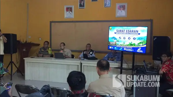 Dinas Pariwisata Kabupaten Sukabumi menggelar kegiatan sosialisasi kepada para parkir di Kecamatan Cisolok pada Kamis (30/4/2026). (Sumber : SU/Ilyas).