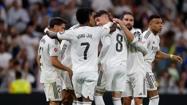 Selebrasi para pemain Real Madrid setelah Federico Valverde cetak gol (Sumber: web/realmadrid.com)