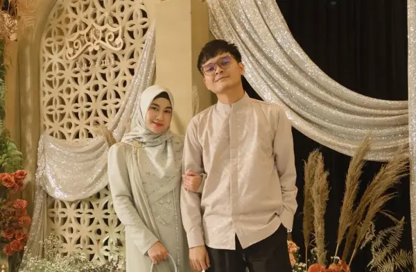 Diduga Karena Lilin, Kronologi Rumah Anisa Rahma Kebakaran (Sumber : Instagram/@anisarahma_12)