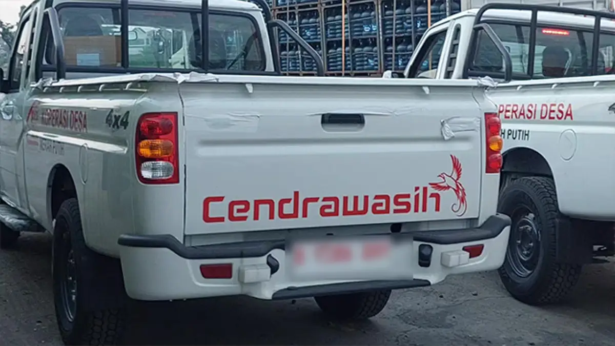 Belum Lama Dibeli, Mobil Kopdes Mahindra 4x4 Diduga Mogok di Jalanan