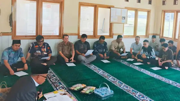 Sekretariat DPRD Kabupaten Sukabumi menggelar Majelis Taklim Aparatur sebagai upaya memperkuat nilai spiritual dan integritas pegawai. (Sumber Foto: Istimewa)