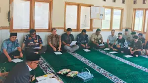 Sekretariat DPRD Kabupaten Sukabumi menggelar Majelis Taklim Aparatur sebagai upaya memperkuat nilai spiritual dan integritas pegawai. (Sumber Foto: Istimewa)