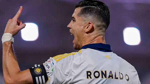 Selebrasi Cristiano Ronaldo setelah mencetak gol ke gawang Al Shabab (Sumber: Instagram/@alnassr)