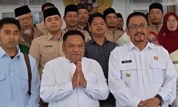 Ketua DPRD Kabupaten Sukabumi, Budi Azhar Mutawali, menyatakan dukungan penuh terhadap agenda Kemah Religi yang akan diselenggarakan oleh Pemuda Masjid Dunia. (Sumber Foto: Istimewa)